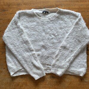Chaudry Cropped Fuzzy Knit Sweater Cream White Size L Soft Textured Pullover